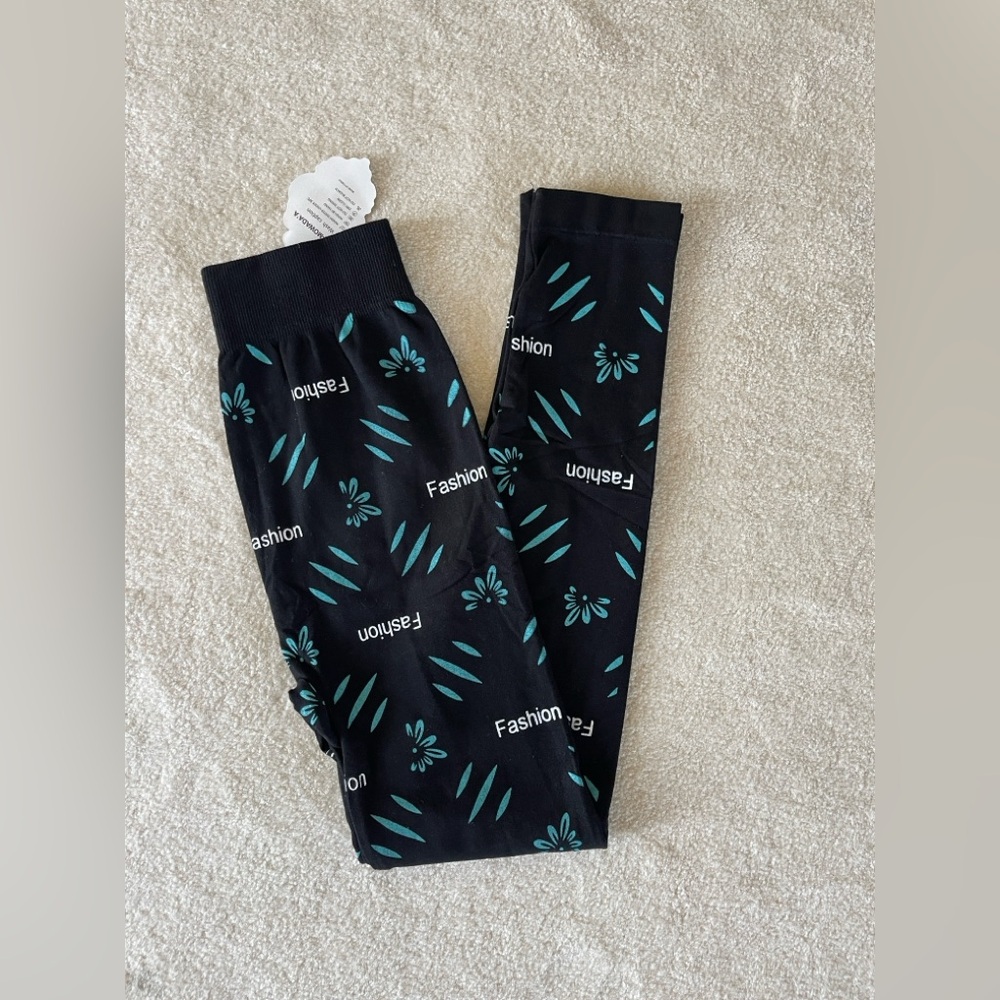 Black and Teal Floral Print Leggings NWT Size XS/S